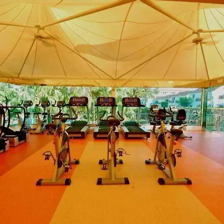 Bull Eugenia Victoria & Отель 3*