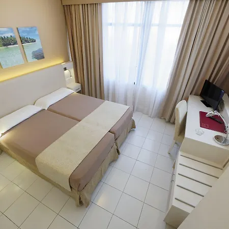 Отель Bull Eugenia Victoria &