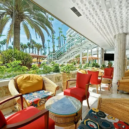 Bull Eugenia Victoria & 3*