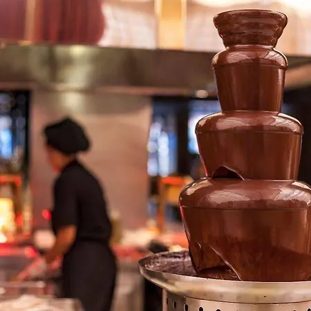 Отель Bull Eugenia Victoria & 3*