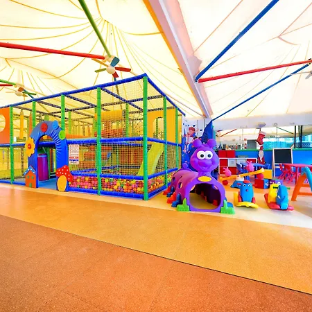 Bull Eugenia Victoria & 3*